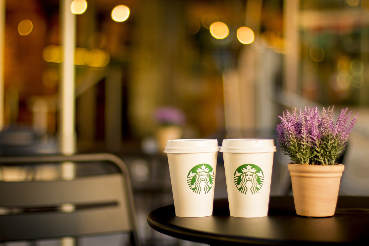 Starbucks: Two different strategies in USA and China